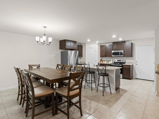Building Photo - 5618 Lone Star Lp
