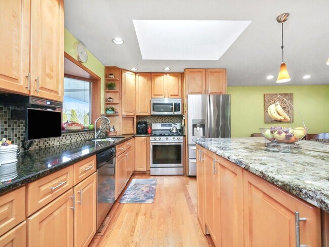 Building Photo - 8705 W 92nd Pl