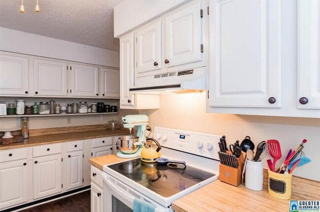 Building Photo - 101 Running Brook Rd