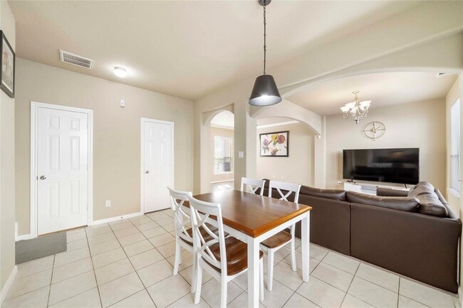 Building Photo - 13166 S Bellaire Estates Dr