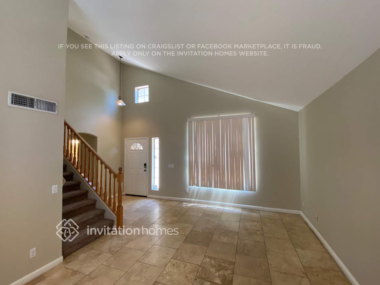 Building Photo - 764 W La Pryor Ln