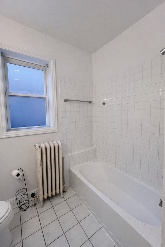 Building Photo - 3716 N Cicero Ave