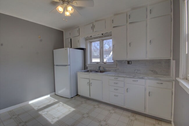 Building Photo - Charming 2 bed bungalow