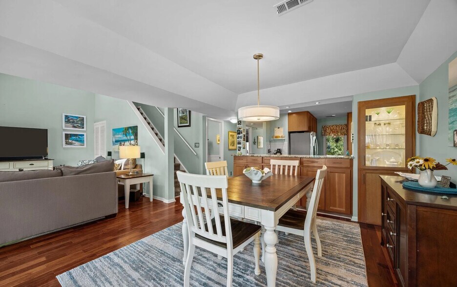 Dining and Living - 117 Forecastle Ct