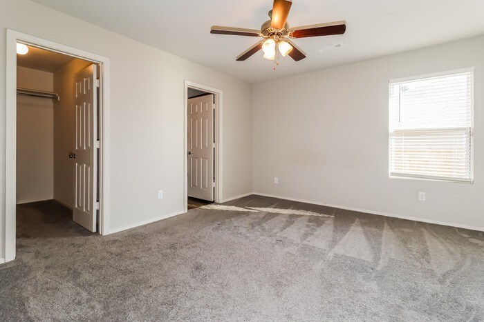 Building Photo - 11216 Tipton Rd