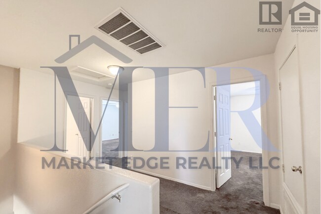 Building Photo - 4Bed/2.5Bath Home at 83rd Ave/Olive Ave! R...
