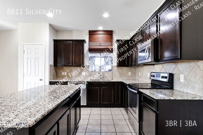 Building Photo - 8811 Silver City