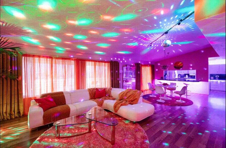 Building Photo - 7731 Arrowhead Dr