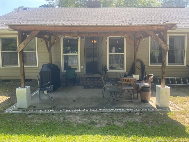 Building Photo - 369 Bahama Loop