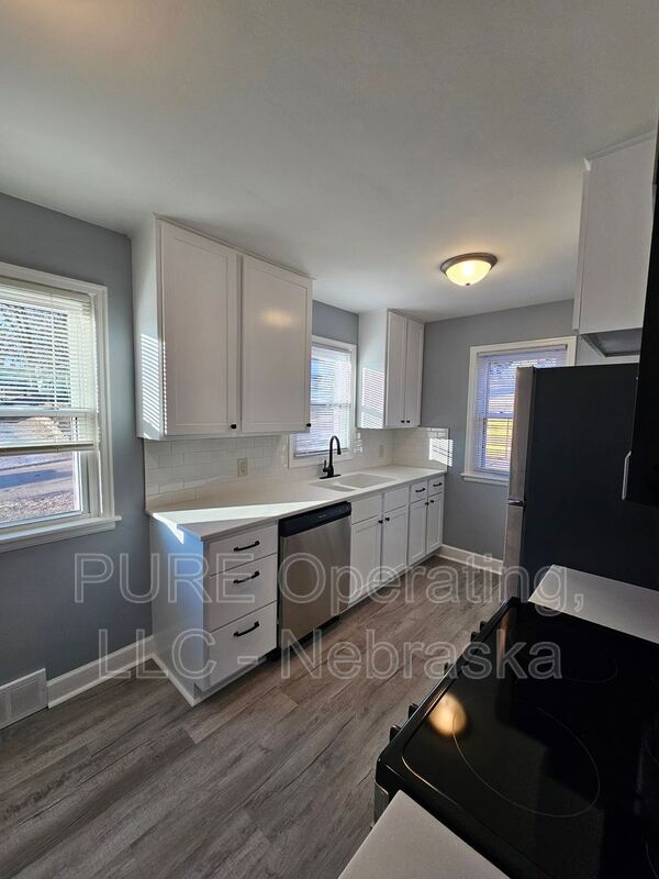 Building Photo - 4602 N 47th St