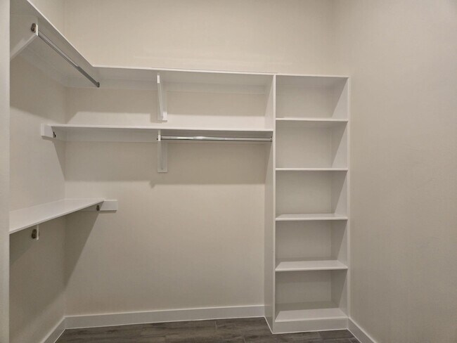 Building Photo - 1610 Coba Dr