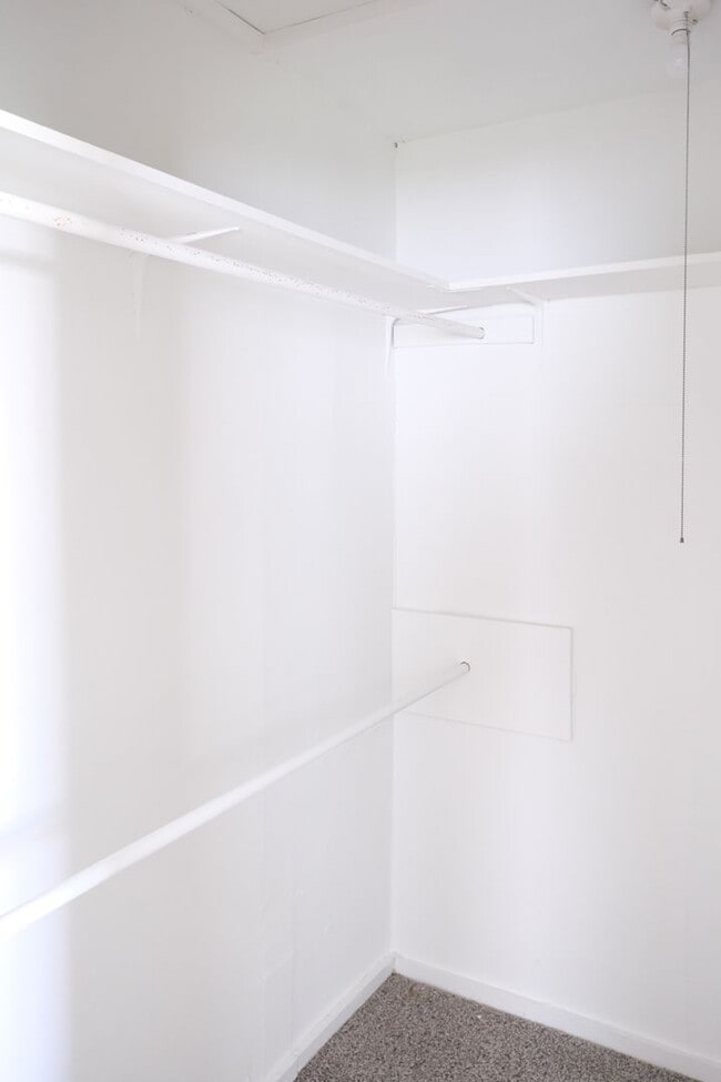 Building Photo - 7 Welch St