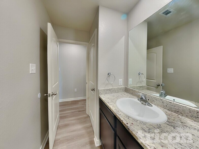 Building Photo - 11753 Alcoser Ct