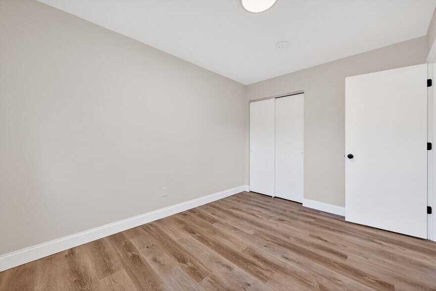 Building Photo - 1447 Pepperdine Ct