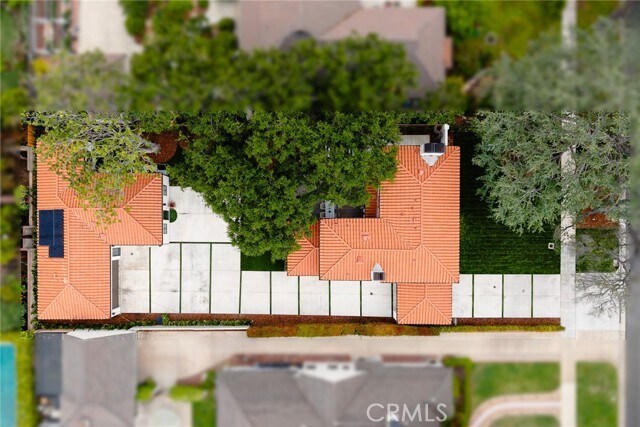 Building Photo - 2174 Melville Dr