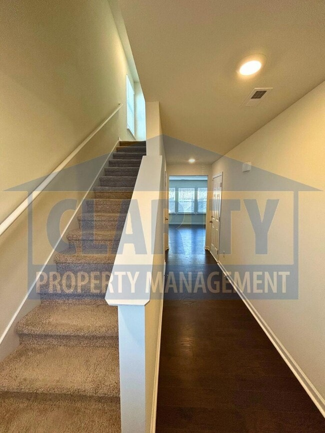 Building Photo - 3336 Harmony Ct NE