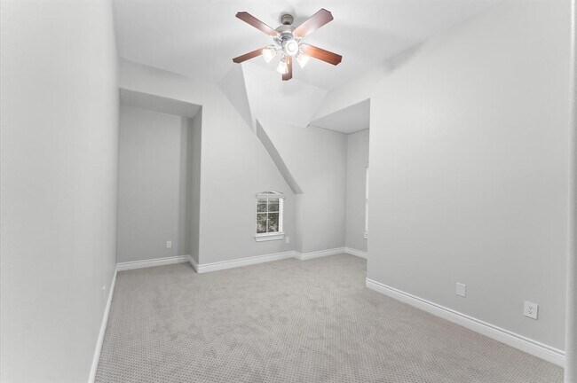 Building Photo - 2810 Sherwin St