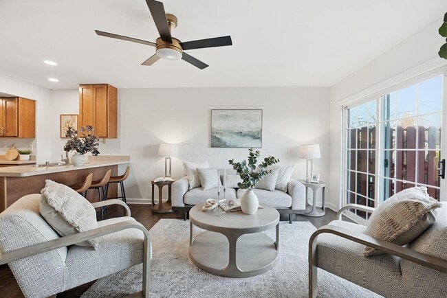 Building Photo - 5516 Baneberry Ave