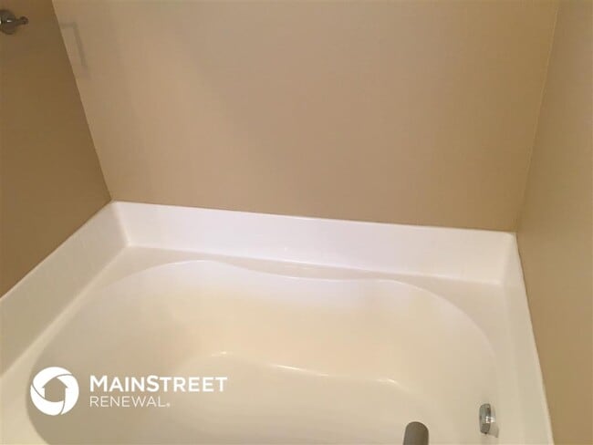 Building Photo - 6081 Bannister Ct