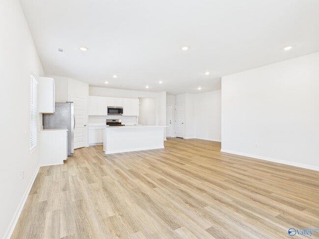 Building Photo - 125 Betty Williams Dr