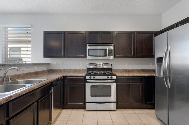 Building Photo - 1143 Desert Sunflower Dr NE