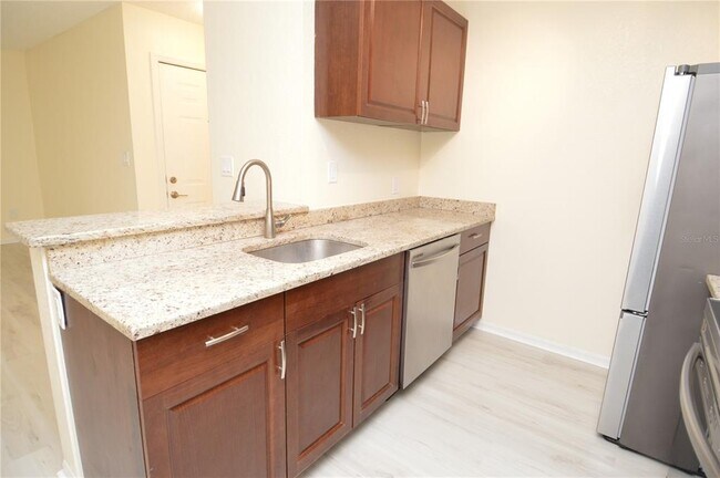 Building Photo - 10265 Gandy Blvd N