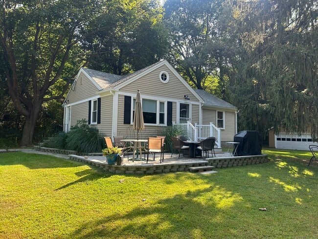 Primary Photo - 40 Whedon Ln
