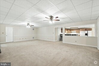 Building Photo - COMING SOON! Close to I-95