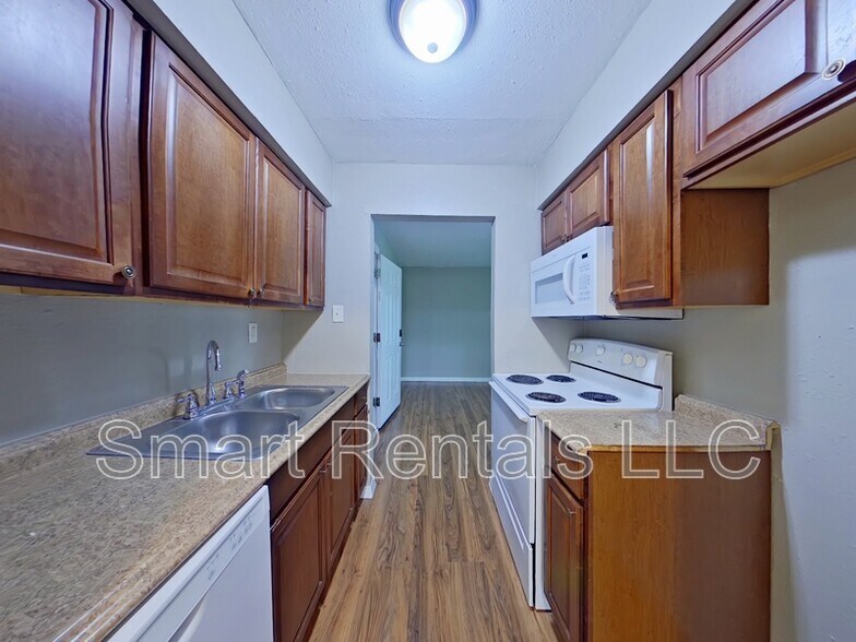 Building Photo - 3021 Pestalozzi St