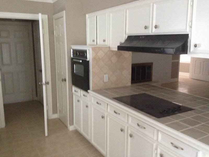 Building Photo - 2315 Warm Springs Rd