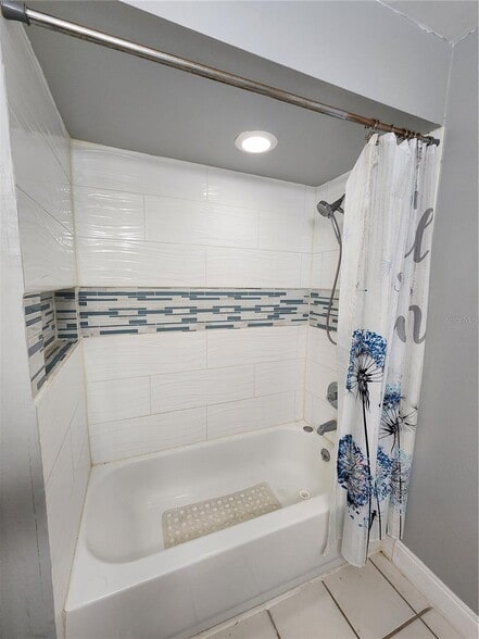 Building Photo - 2033 Quintilis Ct