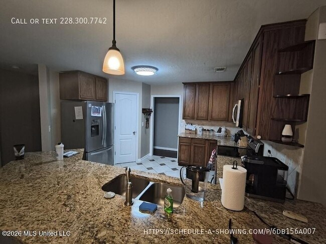 Building Photo - 14348 Atwood Cove