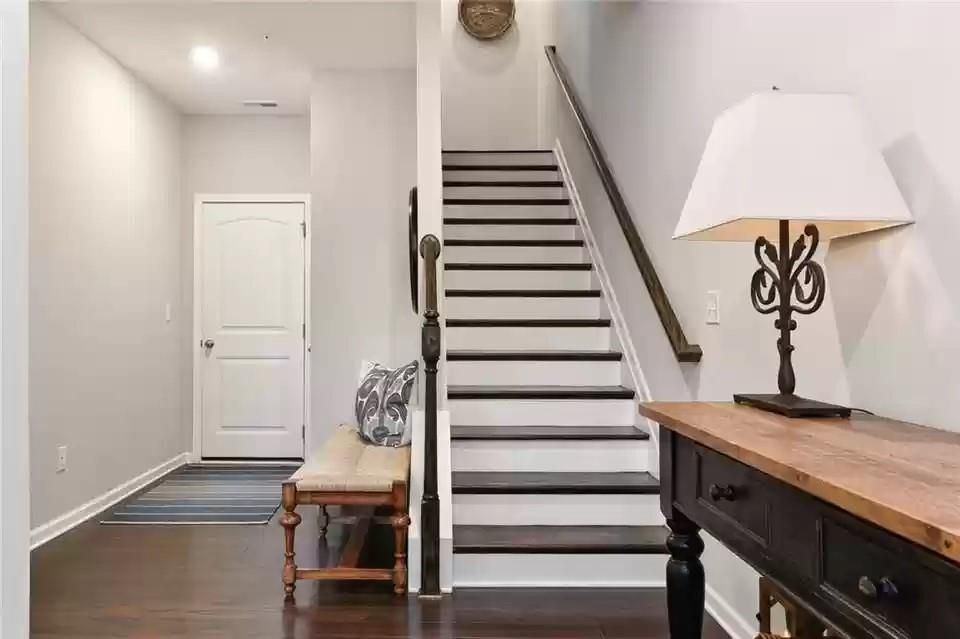 Building Photo - 523 Headwind Wy