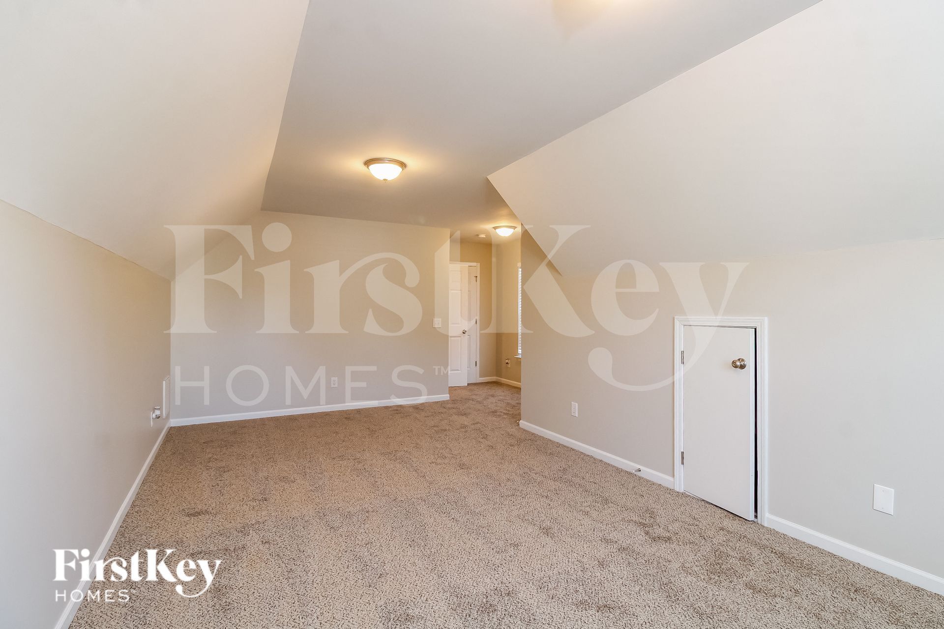 Building Photo - 708 Hawthorn Ridge Dr