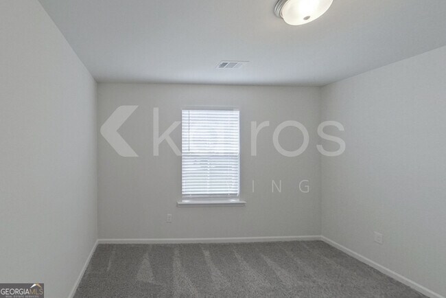 Building Photo - 142 Western Red Cedar Dr