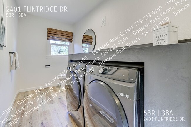 Building Photo - 2401 Flintridge Dr