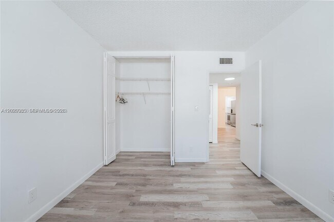 Building Photo - 2041 NW 81st Ave