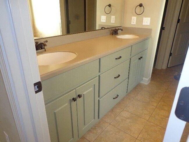 Building Photo - Valley Chase Subdivision!