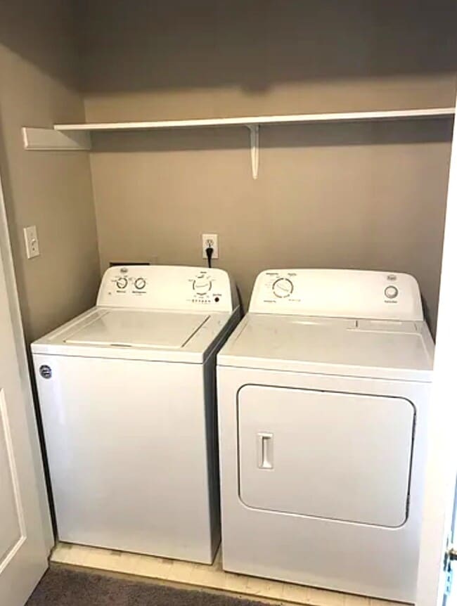 Building Photo - 163 Luther Rd