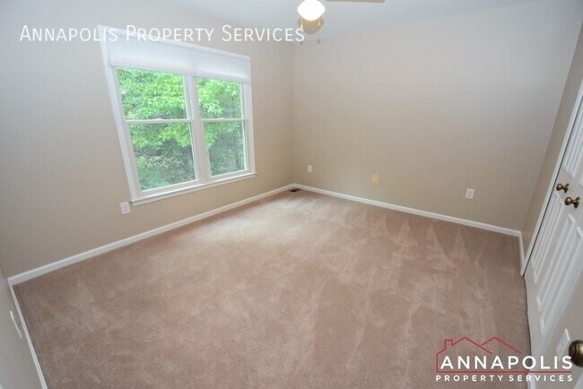 Building Photo - 3144 Stonehenge Dr