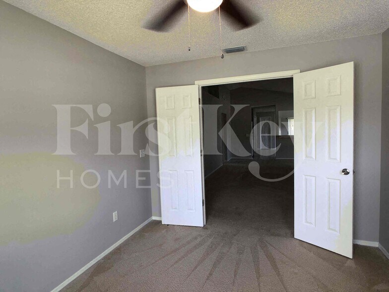 Building Photo - 9801 Morris Glen Way