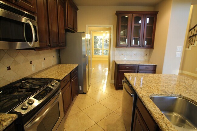 Building Photo - 1995 Biscayne Lake Dr