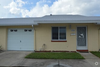 Building Photo - 2 Bedroom/1Bath  with Garage 55+ Community...