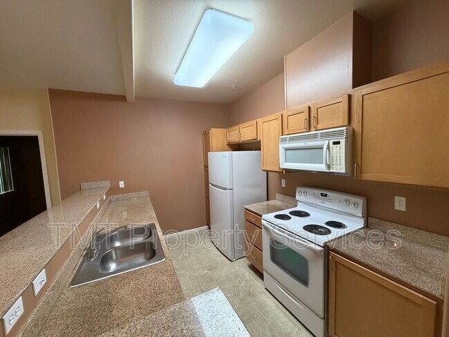 Building Photo - 4200 E Commerce Way