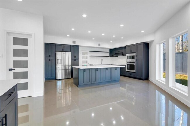 Building Photo - 12564 Memorial Dr