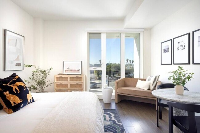 Building Photo - 2.0 bedroom in Los Angeles California 91766