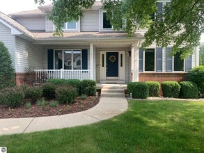 Building Photo - 1631 Eastpointe Dr