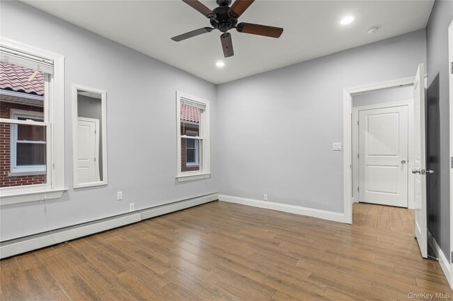 Building Photo - 148 W Walnut St