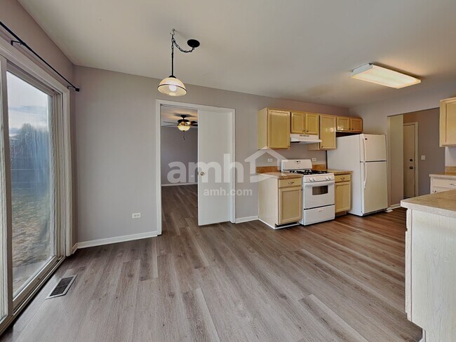 Building Photo - 318 Whitmore Trl