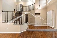 Building Photo - Beautiful 3bd/2.5 bath home with a peaceful backyard, AC, and 2.5 car garage near Ute Valley Park